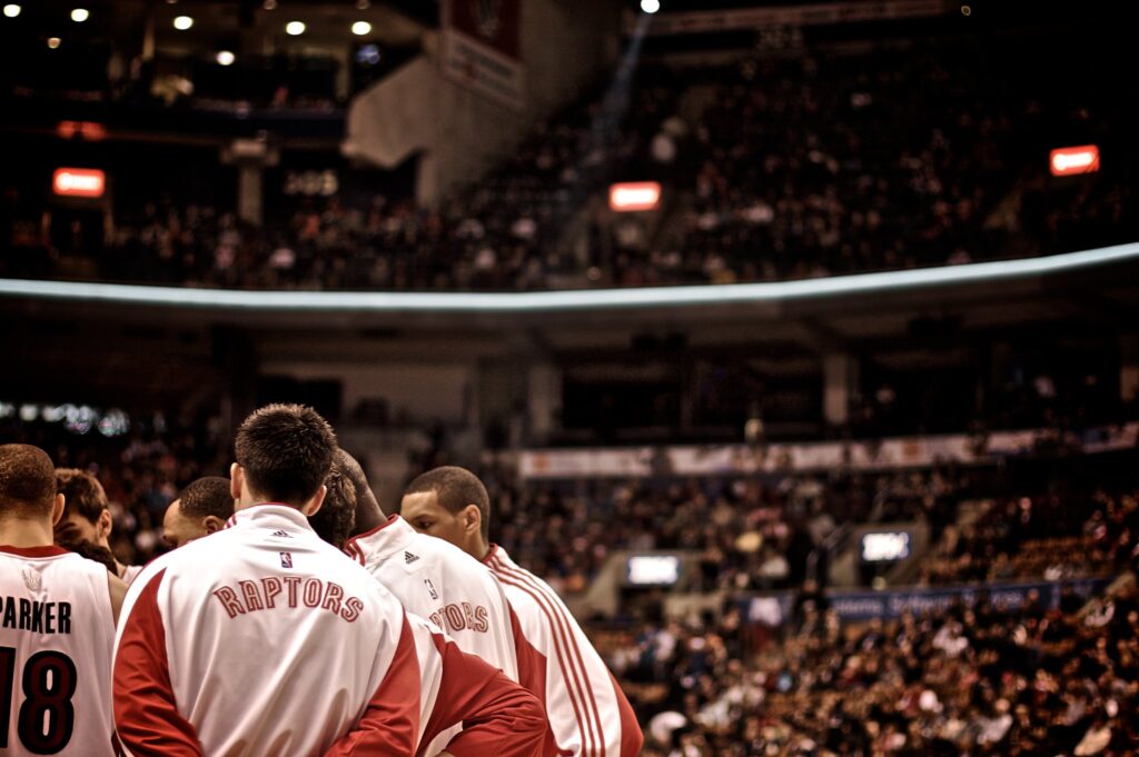 toronto-raptors-1024x681 Entenda a NBA: formato, regras e temporada explicados